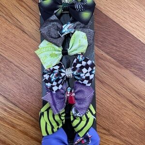 Bettlejuice Girls Hair Bow 7-Piece Set Alligator Clip Green Purple Black NEW
